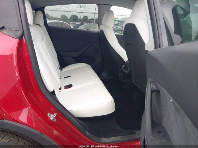2024 TESLA MODEL Y 7SAYGDEE4RA285391 Photo 7