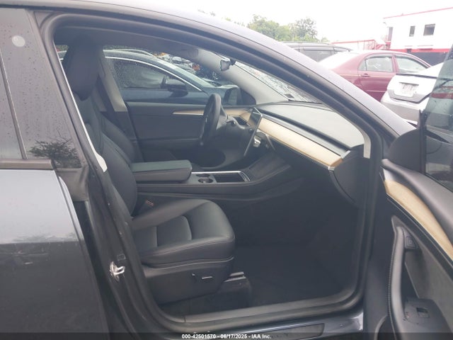 2023 TESLA MODEL Y 7SAYGDEF2PA049778 Photo 4