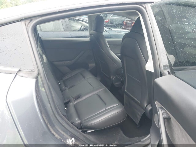 2023 TESLA MODEL Y 7SAYGDEF2PA049778 Photo 7