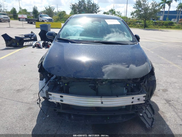5YFB4MDE9RP192774 Toyota COROLLA LE