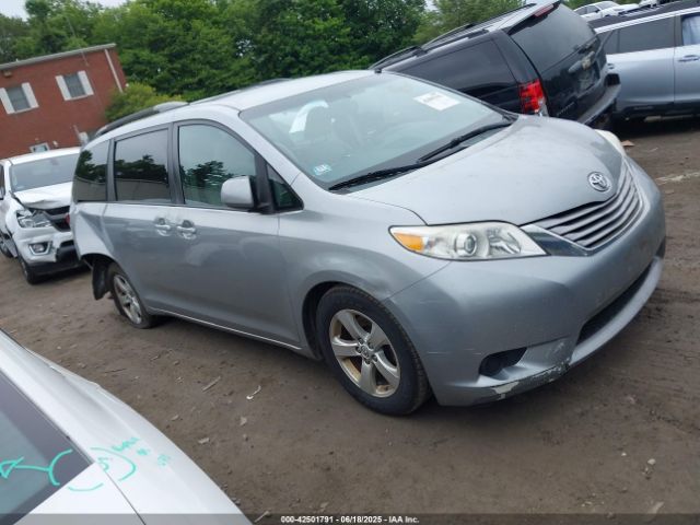 2015 TOYOTA SIENNA 5TDKK3DC0FS588089