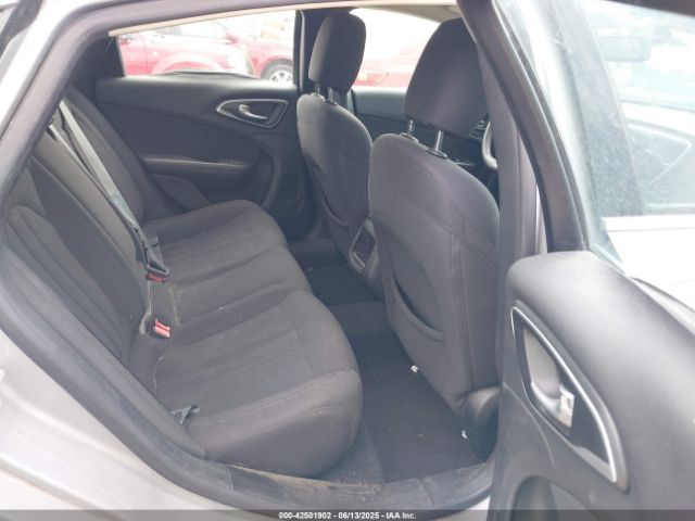 1C3CCCAB0FN592442 Chrysler 2015