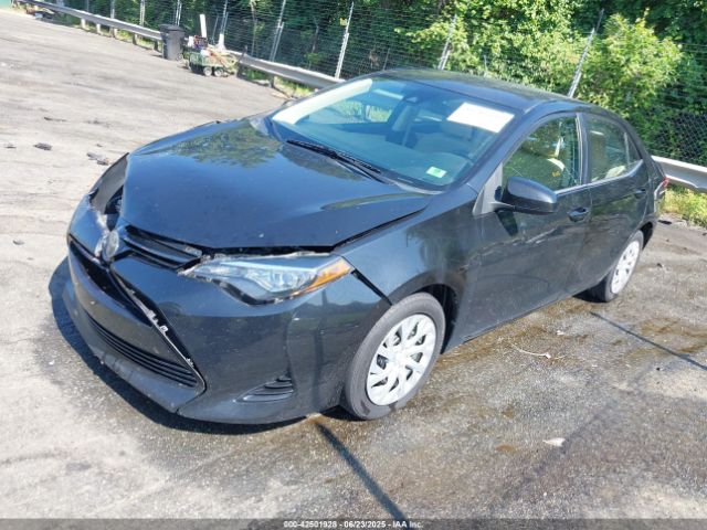 2018 TOYOTA COROLLA 5YFBURHEXJP828369 Photo 1