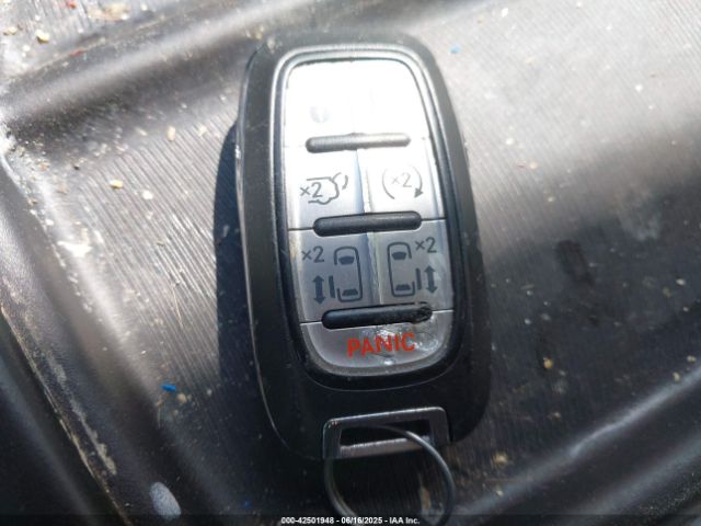 2020 CHRYSLER PACIFICA 2C4RC1BG9LR157275 Photo 10