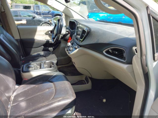 2020 CHRYSLER PACIFICA 2C4RC1BG9LR157275 Photo 4