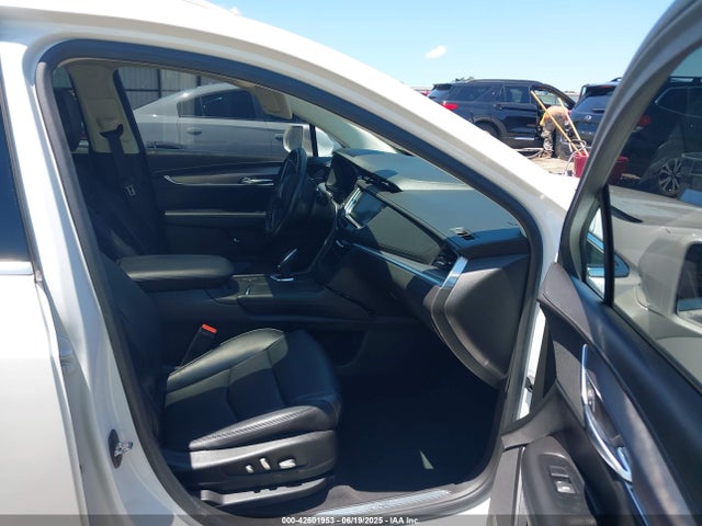 2018 CADILLAC XT5 1GYKNCRS0JZ135809 Photo 4