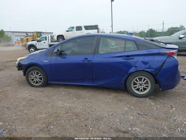 JTDKARFU3H3046467 Toyota Prius Four