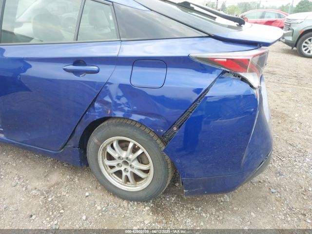 JTDKARFU3H3046467 Toyota Prius Four
