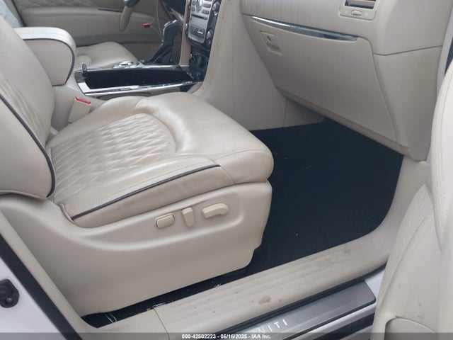 JN8AZ2NFXK9688644 Infiniti 2019