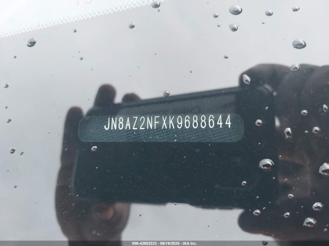 JN8AZ2NFXK9688644 Infiniti 2019
