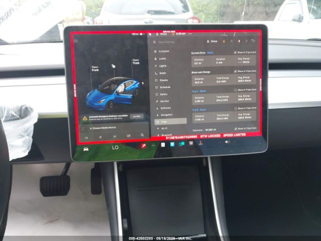 5YJ3E1EA6KF323690 Tesla MODEL 3