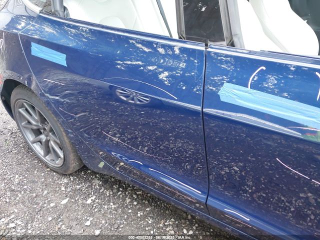 5YJ3E1EA6KF323690 Tesla MODEL 3