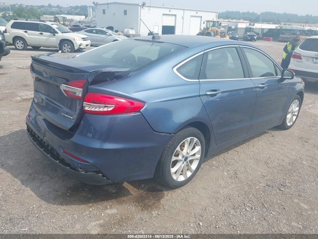 Ford 2019 2019 3FA6P0SU5KR228350 Image 4