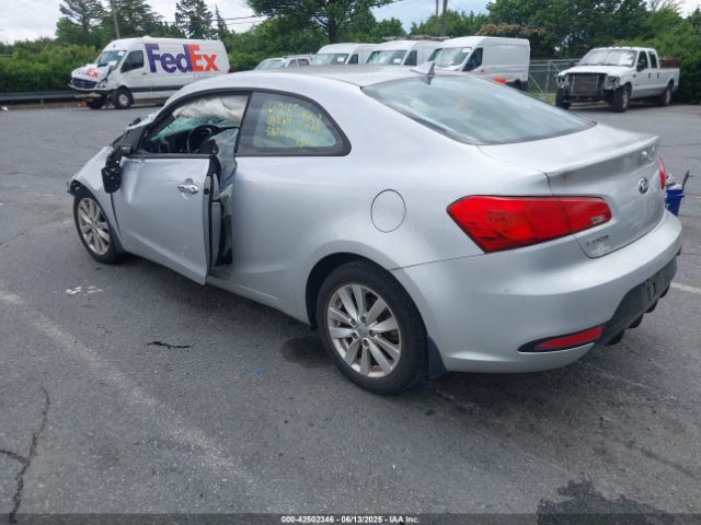 2016 KIA FORTE KOUP KNAFX6A87G5580113 Photo 2