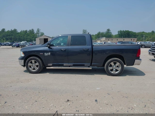 1C6RR7TT0KS609437 RAM 1500 Classic Big Horn  4x4 6'4 Box