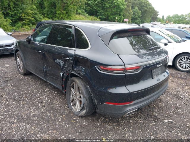 2019 PORSCHE CAYENNE WP1AA2AY5KDA17503 Photo 2