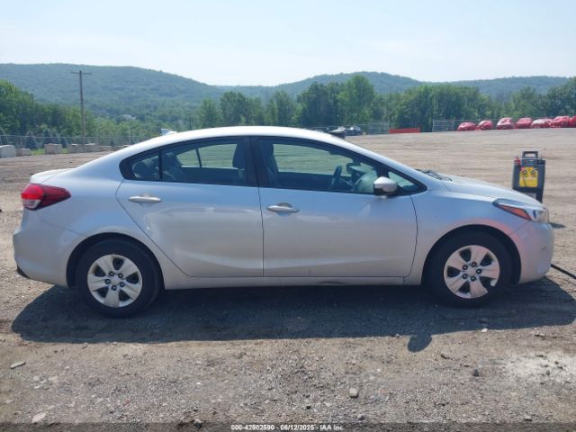 3KPFK4A76HE158403 KIA FORTE LX