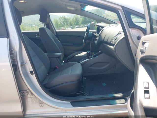 3KPFK4A76HE158403 KIA FORTE LX
