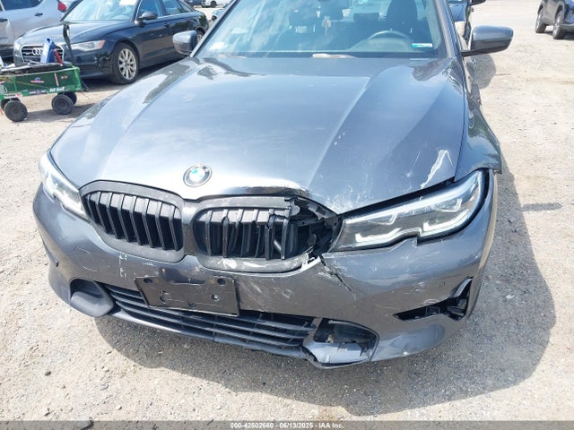 WBA5R7C59KAJ84005 BMW 330I