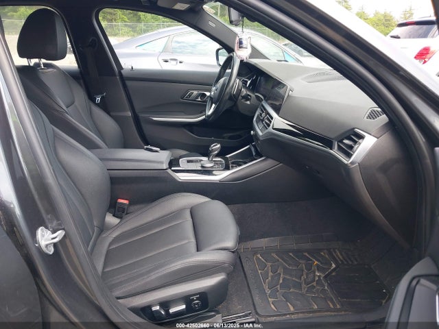 WBA5R7C59KAJ84005 BMW 330I