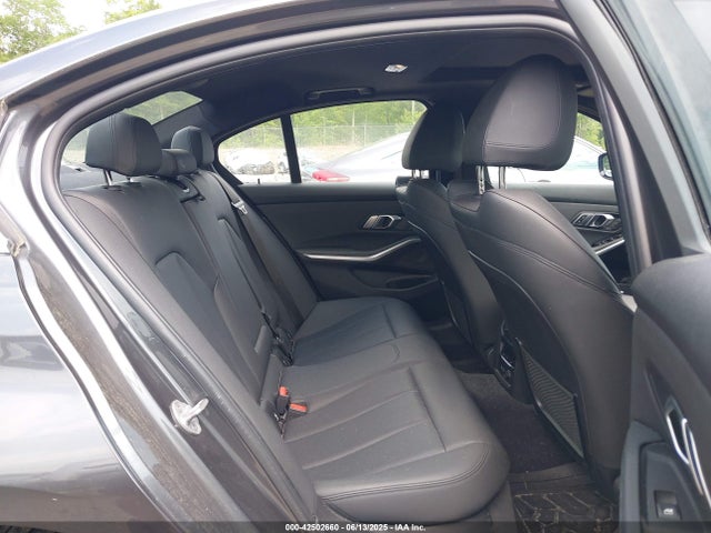 WBA5R7C59KAJ84005 BMW 330I