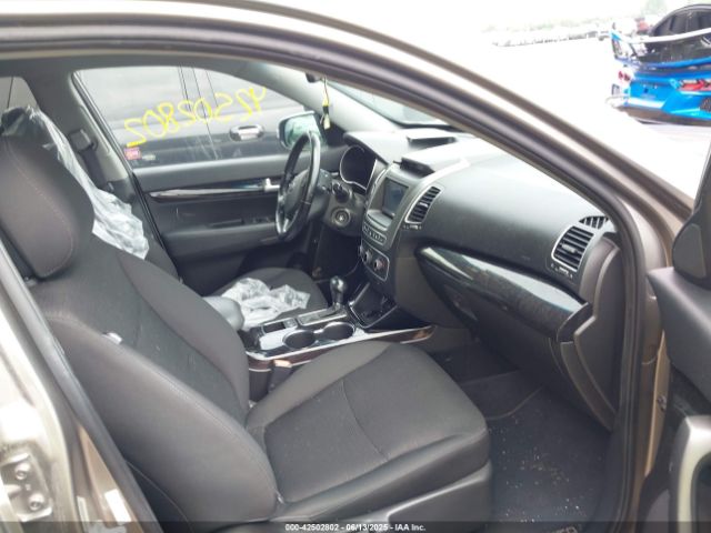 5XYKTDA69FG644917 KIA SORENTO LX