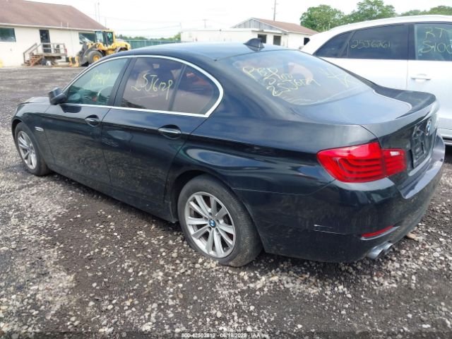 2016 BMW 528I WBA5A5C53GG347960 Photo 2
