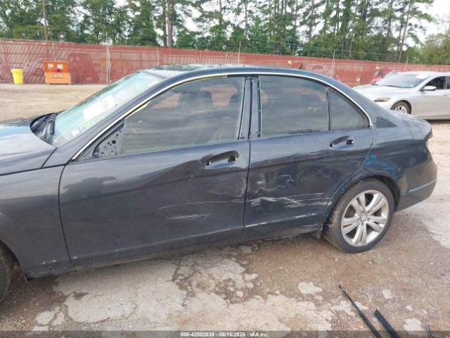2010 MERCEDES-BENZ C 300 WDDGF5EB6AR111322 Photo 5