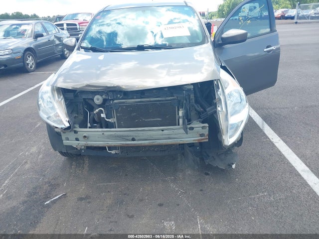 3N1CN7AP2GL857195 Nissan Versa