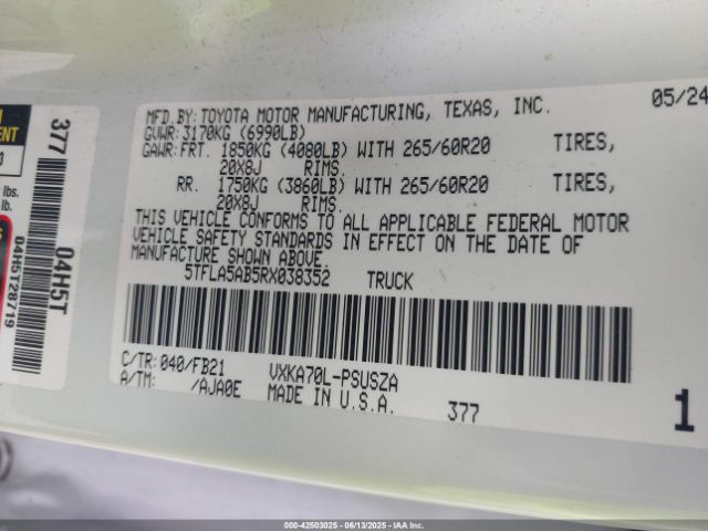 2024 TOYOTA TUNDRA 5TFLA5AB5RX038352 Photo 8