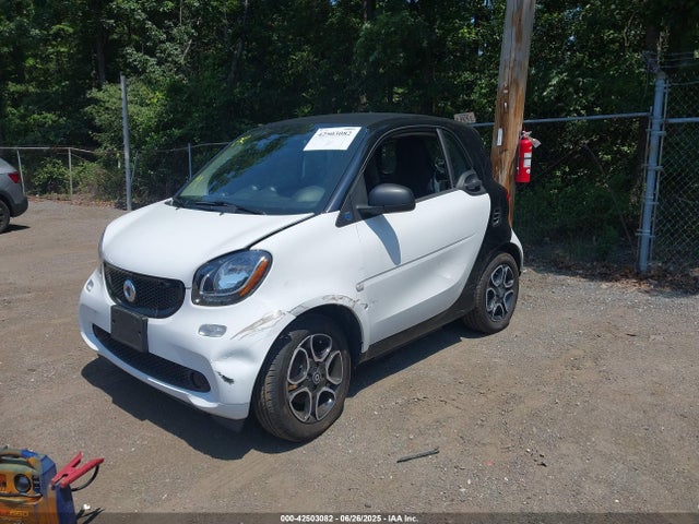 Smart M780 2019 WMEFJ9BAXKK360368 Image 2