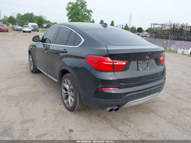 2017 BMW X4 5UXXW3C30H0T79824 Photo 2