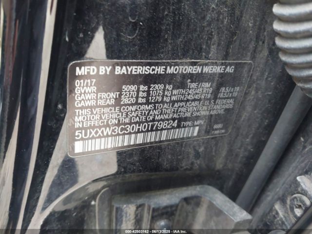 2017 BMW X4 5UXXW3C30H0T79824 Photo 8