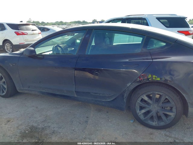 Tesla MODEL 3 2022 5YJ3E1EBXNF241197 Image 14