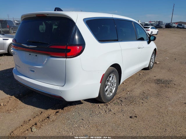 Chrysler Pacifica Select 2025 2C4RC1BG1SR513507 Image 4
