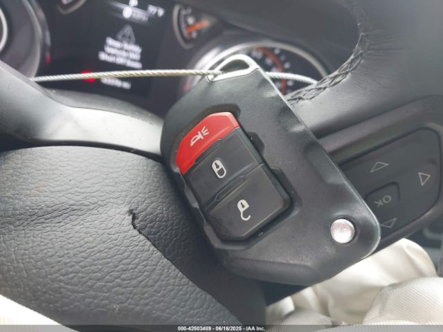 2022 JEEP WRANGLER UNLIMITED 1C4HJXDGXNW201781 Photo 10