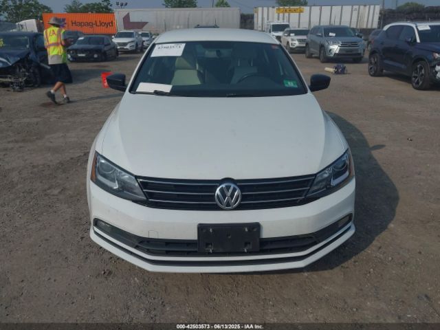 3VWD17AJ2GM268762 Volkswagen Jetta 1.8t Sport