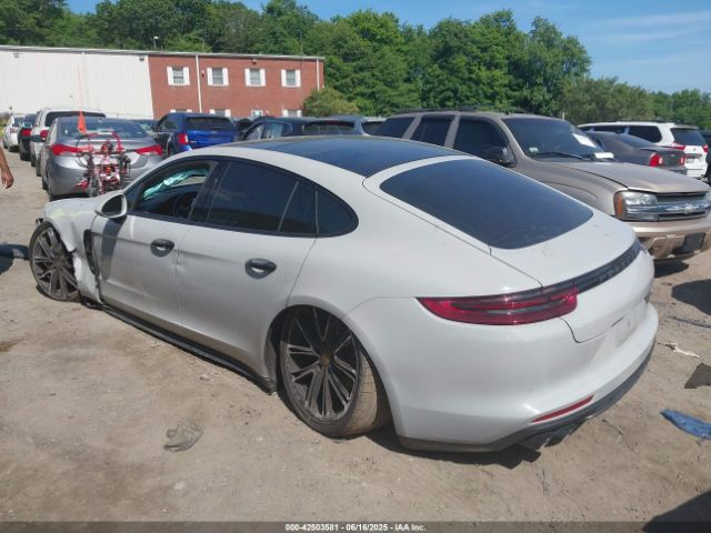 2018 PORSCHE PANAMERA WP0AA2A74JL102250 Photo 2