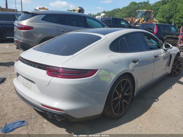2018 PORSCHE PANAMERA WP0AA2A74JL102250 Photo 3