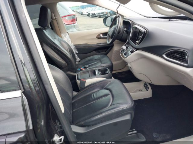 2017 CHRYSLER PACIFICA 2C4RC1BG4HR763669 Photo 4