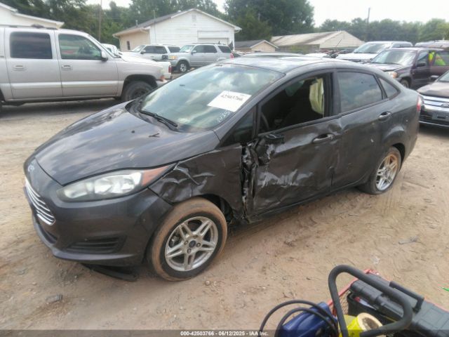 3FADP4BJ6JM126135 Ford FIESTA SE