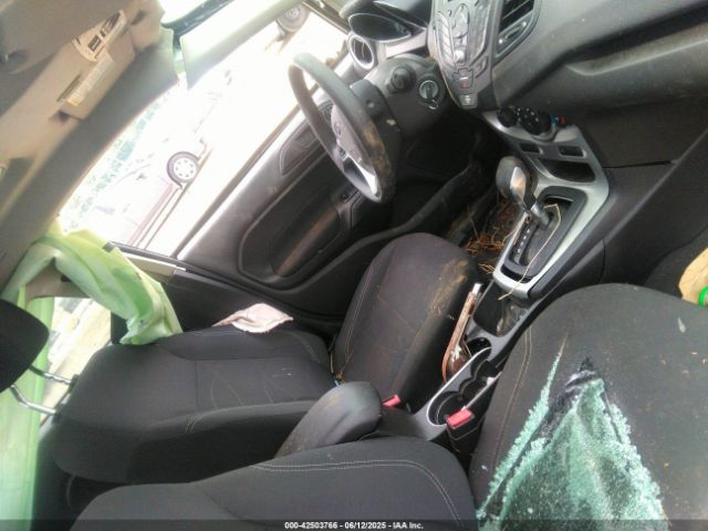 3FADP4BJ6JM126135 Ford FIESTA SE