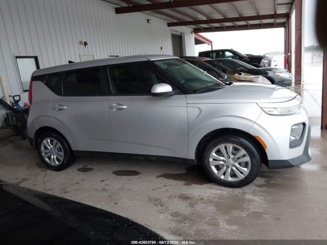 KNDJ23AU2L7083220 KIA SOUL LX