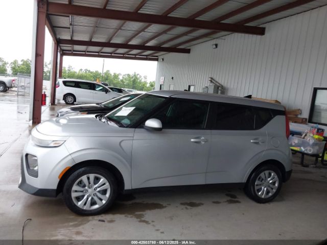 KNDJ23AU2L7083220 KIA SOUL LX