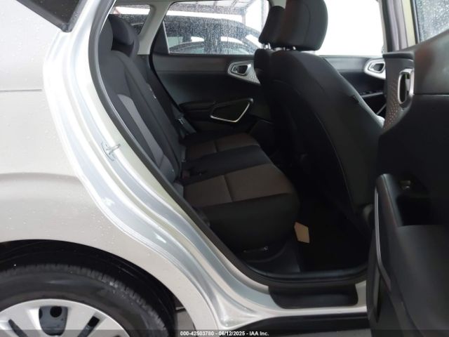 KNDJ23AU2L7083220 KIA SOUL LX