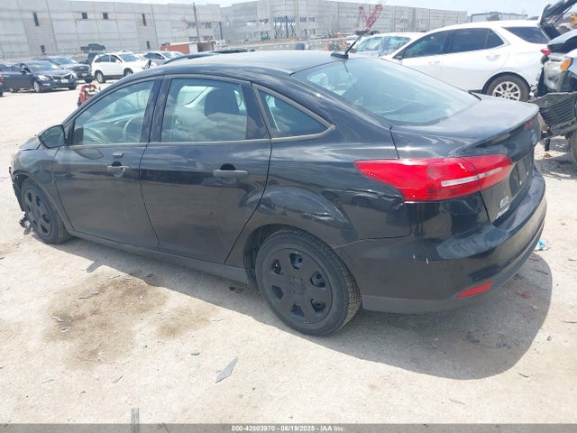 1FADP3E20GL233982 Ford 2016