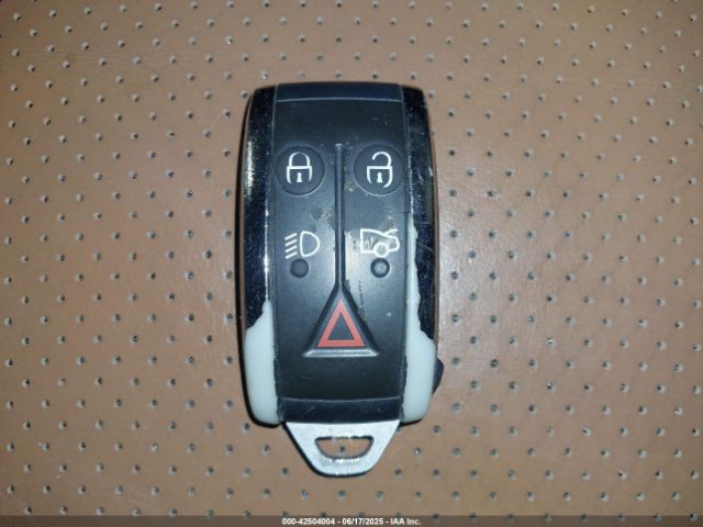 2011 JAGUAR XF SAJWA0JC2BMS20690 Photo 10