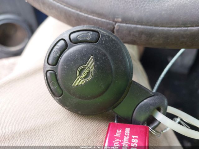 2007 MINI COOPER WMWMF33507TT58780 Photo 10