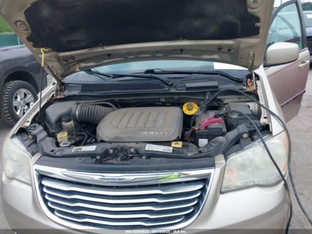 2014 CHRYSLER TOWN & COUNTRY 2C4RC1BGXER255802 Photo 9