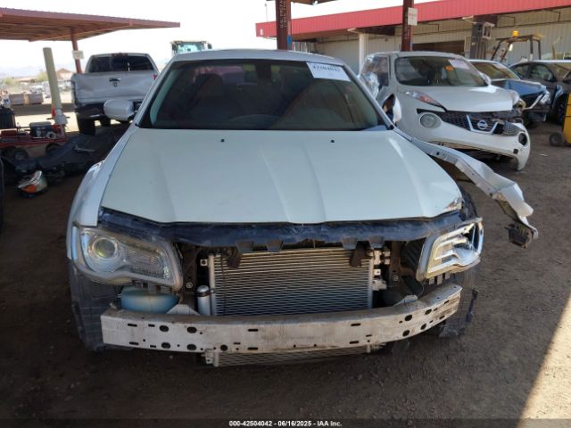 2C3CCAAG0FH867705 Chrysler 300